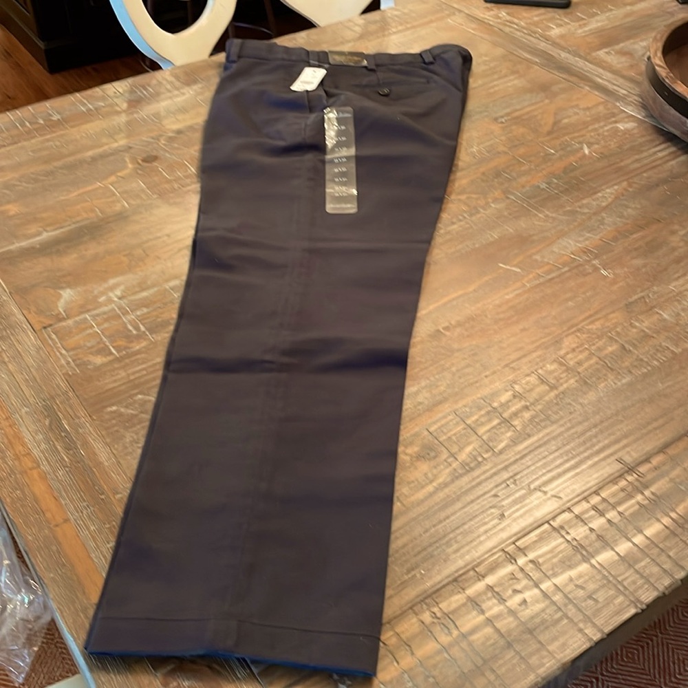 Brooks Brothers Wrinkle Free Mens brand new Pants with tags.